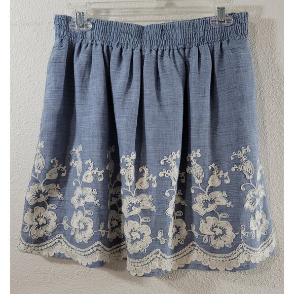 Emmelee Blue Beige Embroidered Floral Detail Pleated A Line Mini Skirt Large - Picture 3 of 4